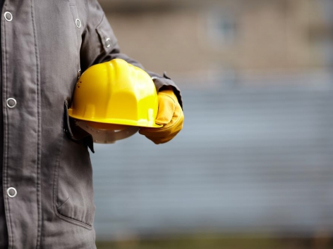 Chọn thiết bị bảo hộ lao động phù hợp ngành xây dựng 